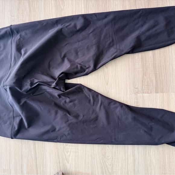 Lululemon Wunder Under 25” Black Leggings size 20 - Picture 2 of 3